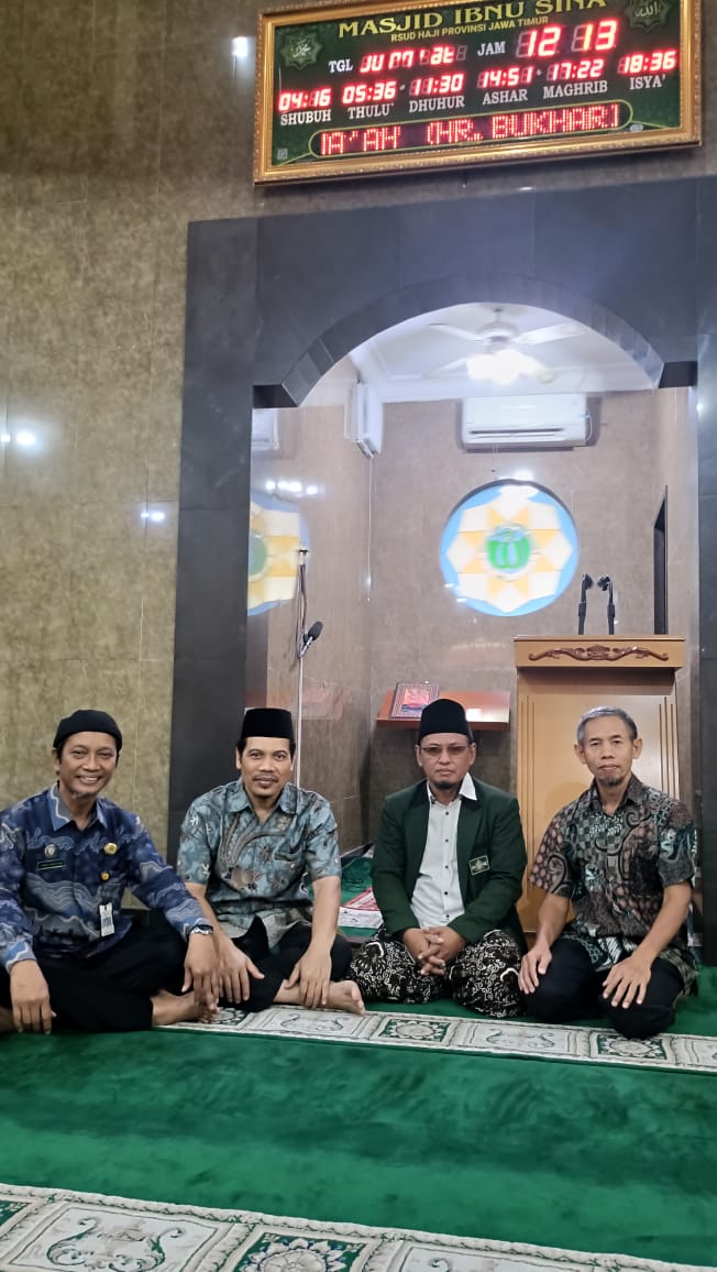 Masjid Ibnu Sina RSUD Haji Gelar Sholat Jum'at dengan Khotib dan Imam Ust. Fauzie, S.Sos.I